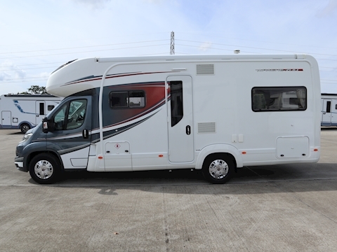 Autotrail Apache 2018 700 Hi-Line - Large 7