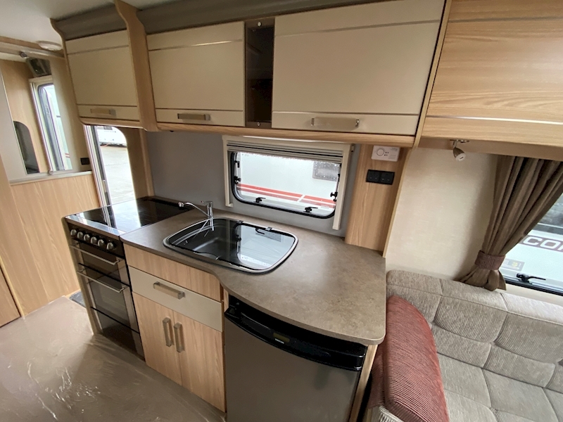 Coachman Pastiche 2012 520/4 - Large 4