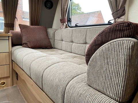 Coachman Pastiche 2012 520/4 - Large 8