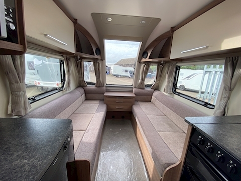 Bailey Phoenix 420 2019 Caravan - Large 6