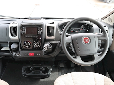 Fiat Auto Trail Apache 2015 700 - Large 7