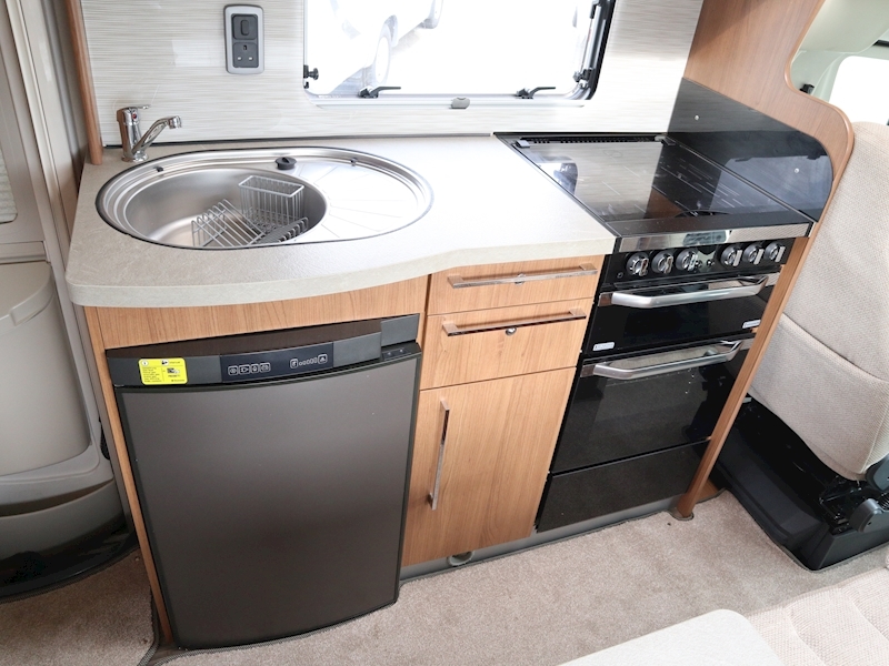 Fiat Auto Trail Apache 2015 700 - Large 18