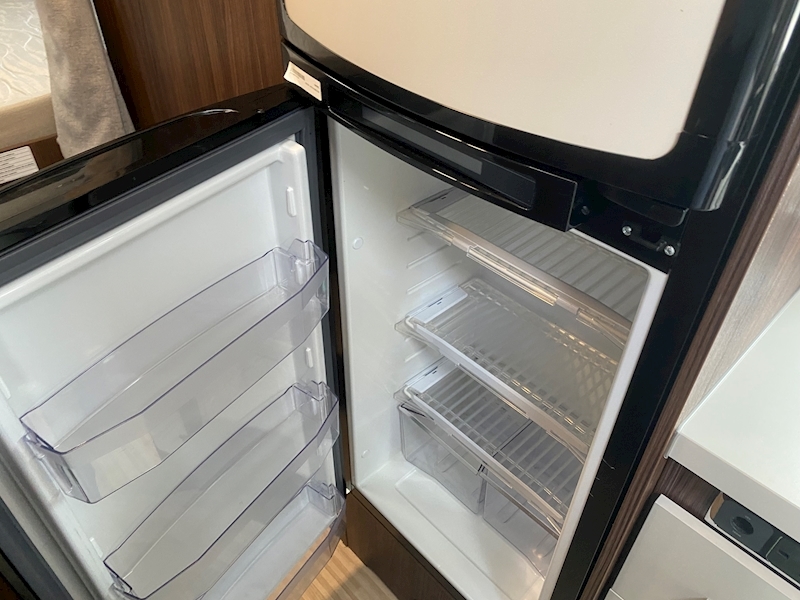 Benimar Mileo 2019 346 - Large 14