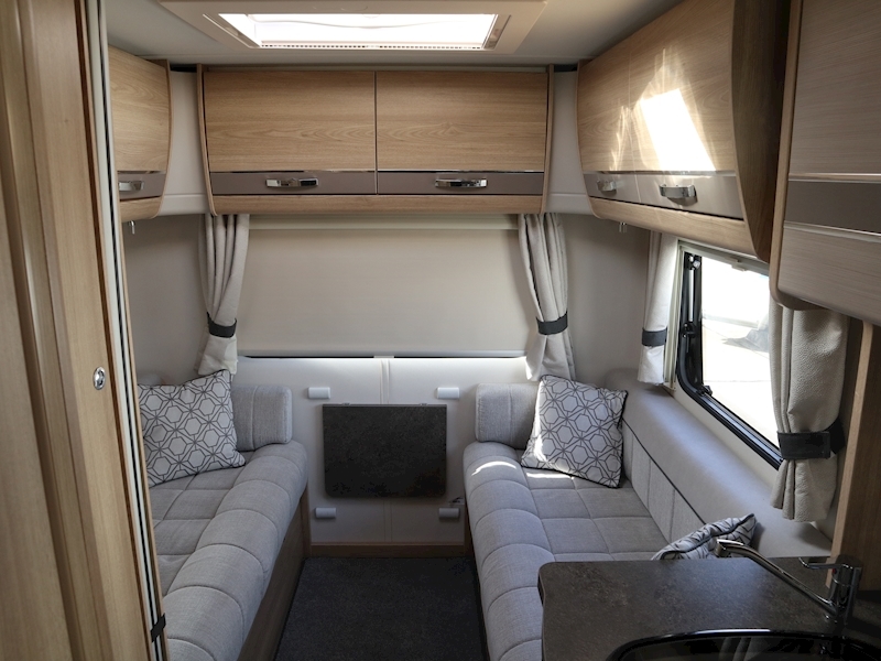 Elddis Autoquest 2020 196 - Large 16