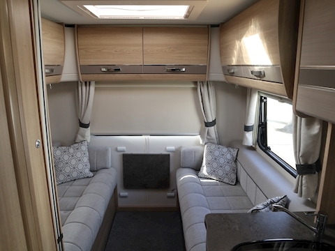 Elddis Autoquest 2020 196 - Large 16