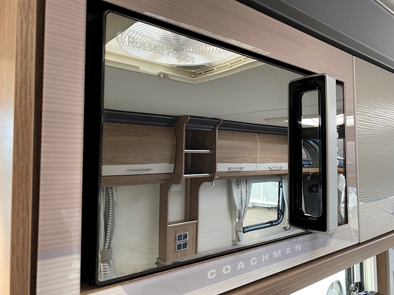 Coachman VIP 2019 520 - Large 9