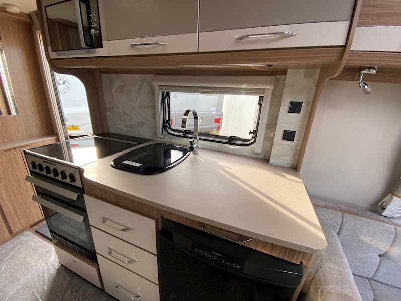 Coachman VIP 2019 520 - Large 4