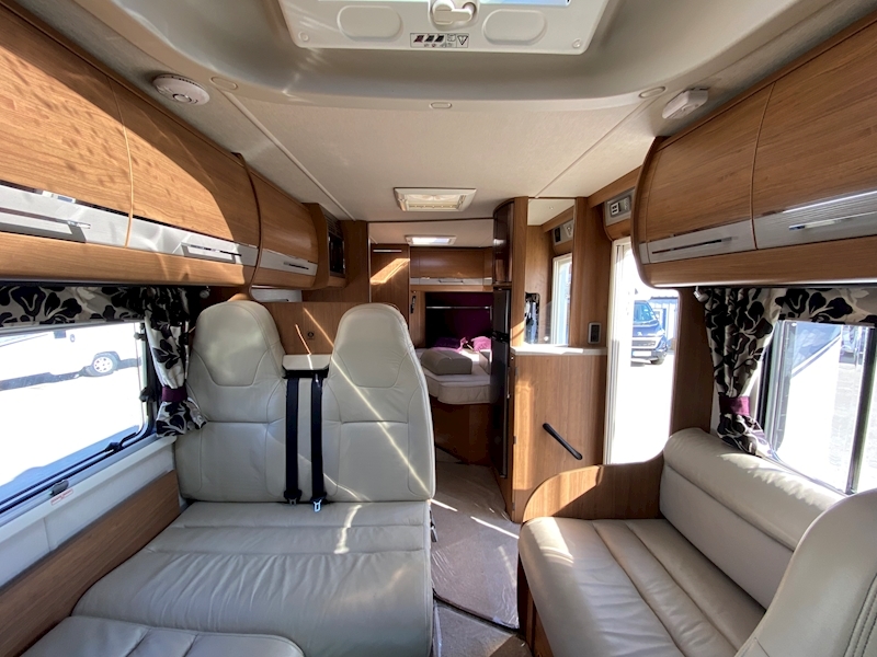Autotrail Dakota 2015 FB - Large 2