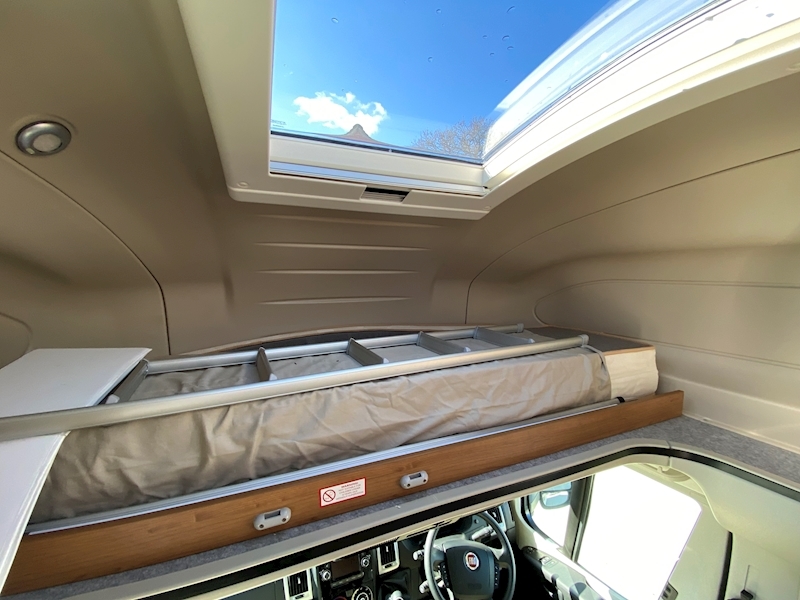 Autotrail Dakota 2015 FB - Large 10