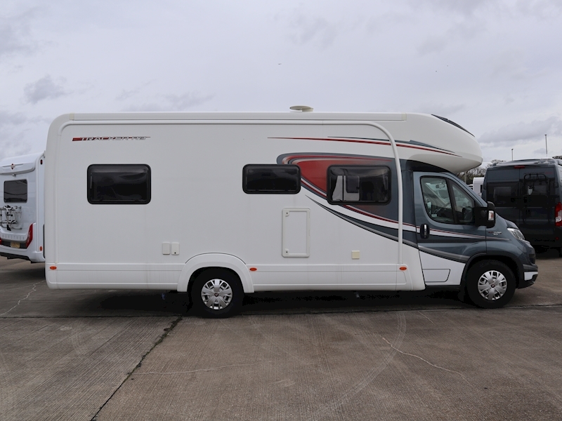 Autotrail Tracker 2018 RB - Large 3