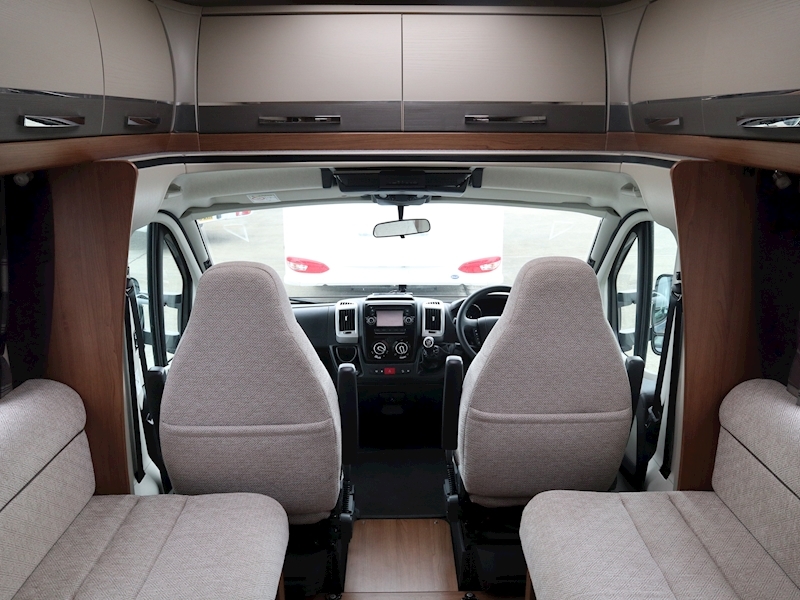 Autotrail Tracker 2018 RB - Large 6