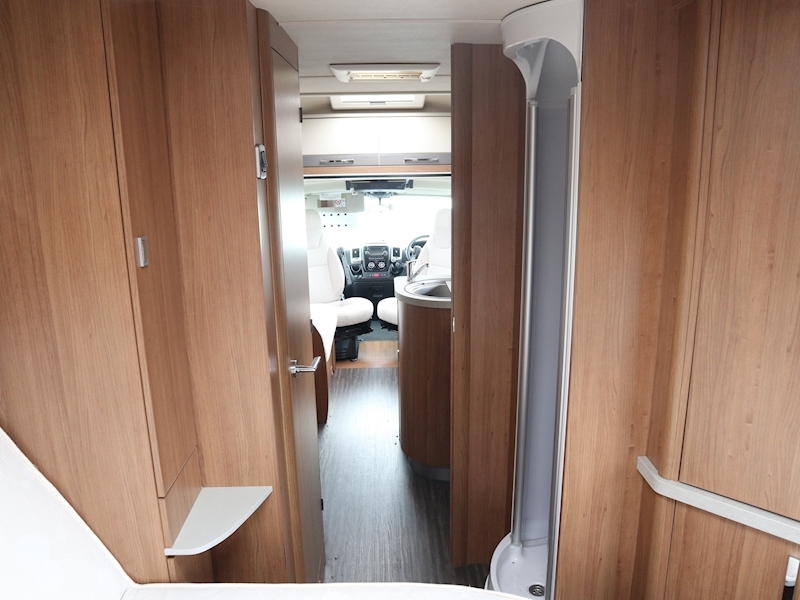 Autotrail Tracker 2018 RB - Large 22