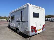 Autotrail Frontier 2012 Navajo8
