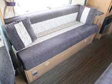 Autotrail Frontier 2012 Navajo13