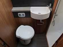 Autotrail Frontier 2012 Navajo22