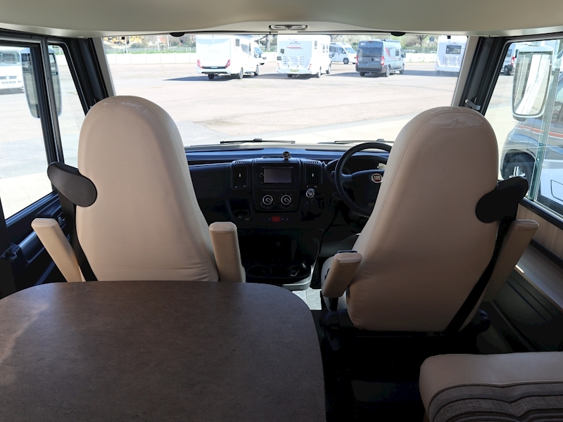 Pilote Aventura 2014 G740 - Large 11