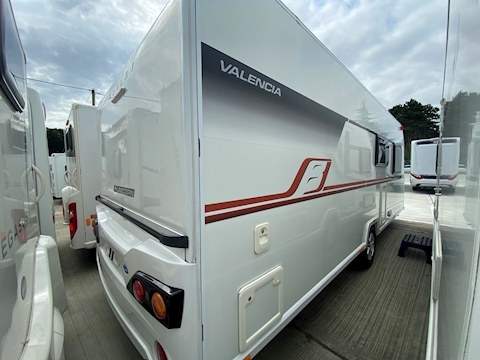 Bailey Unicorn Valencia 2018 Caravan - Large 1