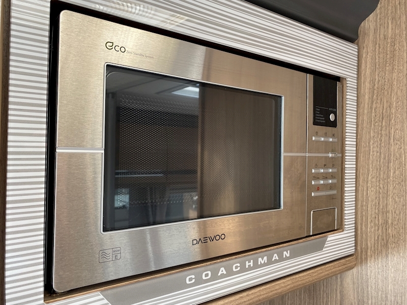 Coachman VIP 2017 565 - Large 9