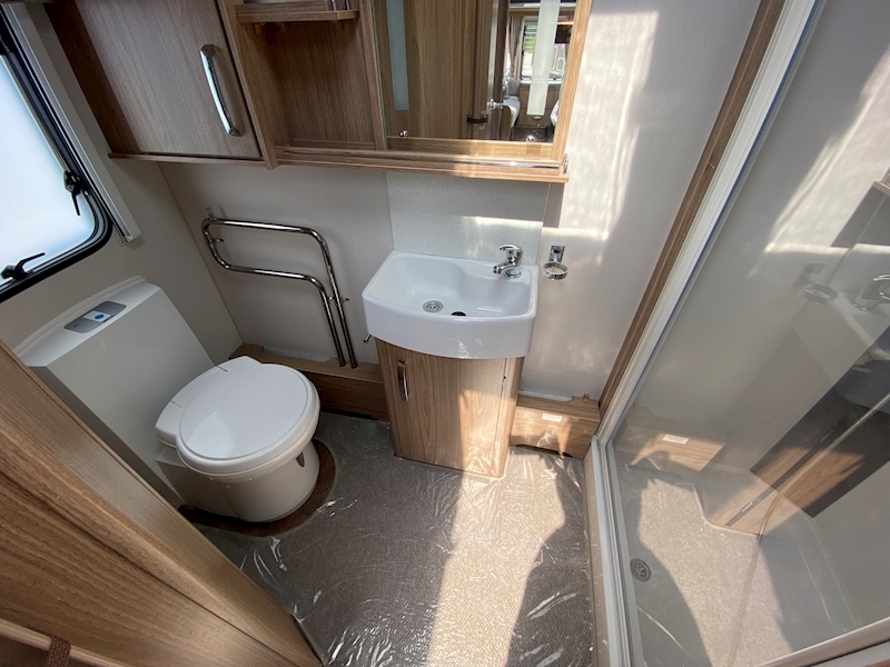 Coachman VIP 2017 565 - Large 5