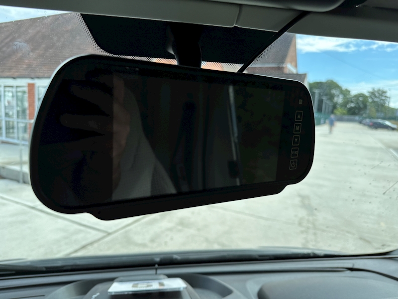 Autotrail Tracker 2016 RS - Large 9