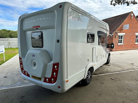 Autotrail Tracker 2016 RS - Large 1