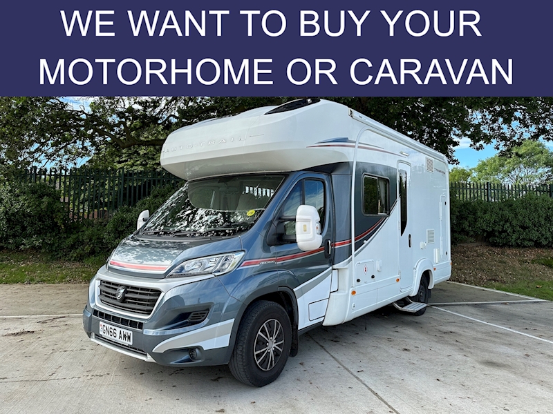 Autotrail Tracker 2016 RS - Large 0