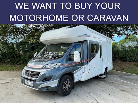 Autotrail Tracker 2016 RS - Large 0