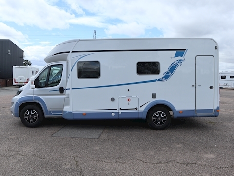 Burstner Delfin 2021 T680 G - Large 8