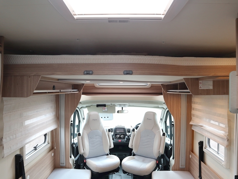 Burstner Delfin 2021 T680 G - Large 17