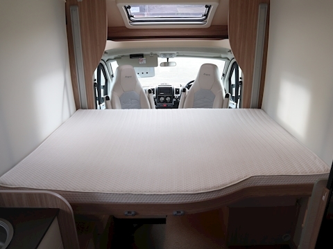 Burstner Delfin 2021 T680 G - Large 18