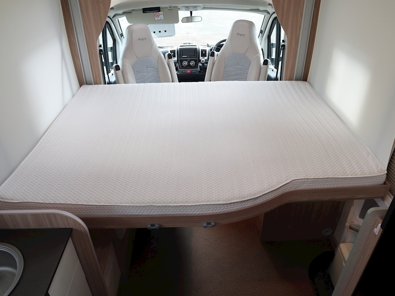 Burstner Delfin 2021 T680 G - Large 19