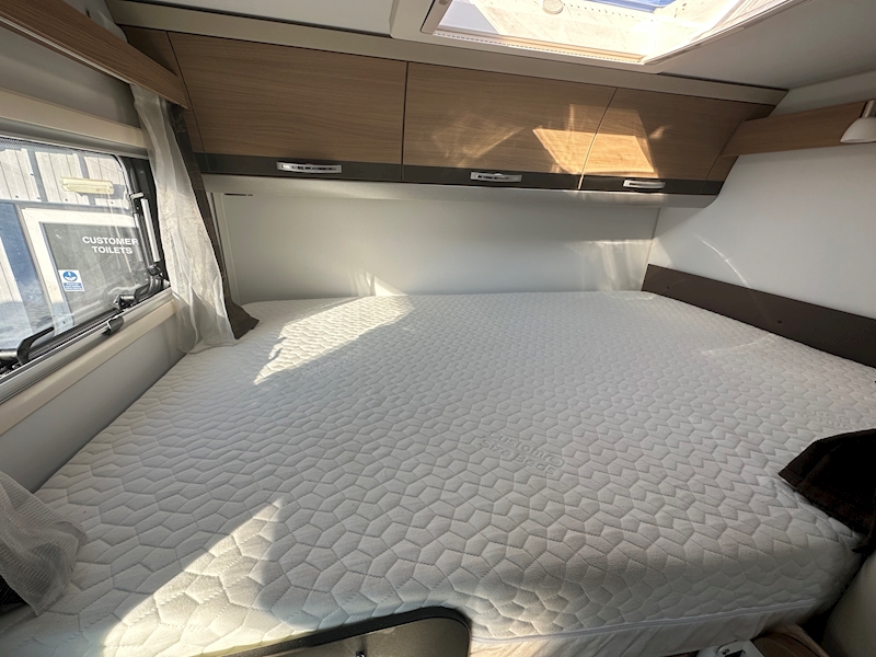 Adria Compact 2017 Plus - Large 8