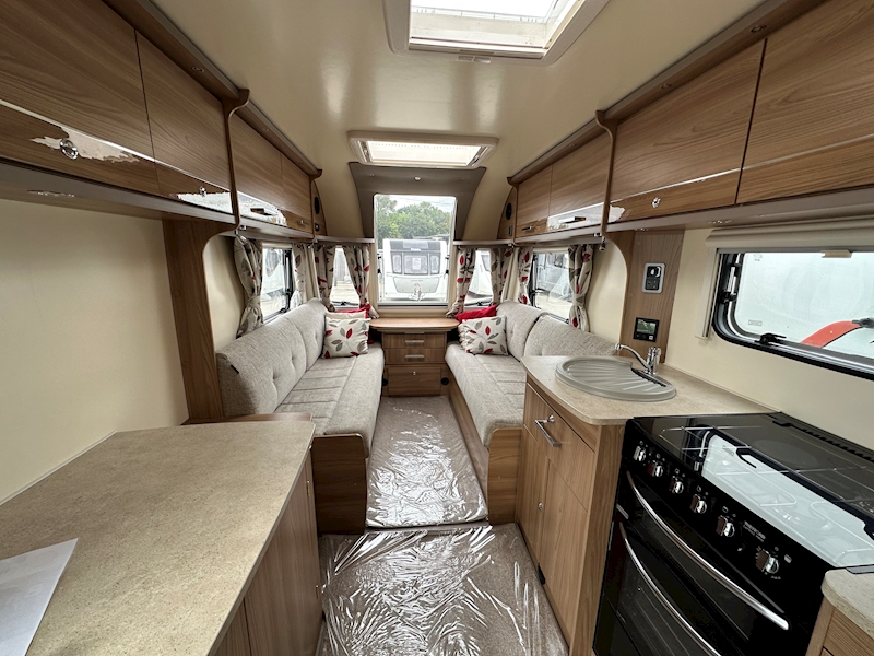 Bailey Pegasus Genoa 2016 Caravan - Large 6