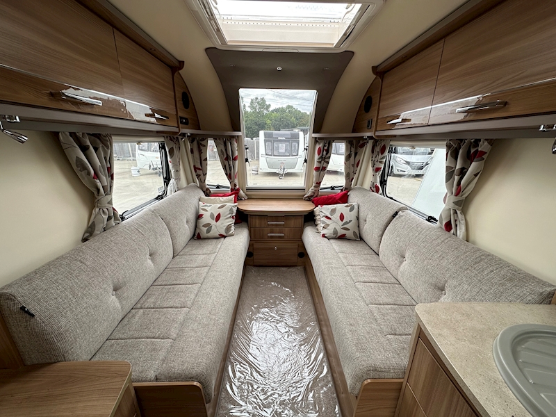 Bailey Pegasus Genoa 2016 Caravan - Large 3