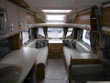 Swift Conqueror 2013 5303