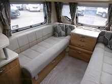 Swift Conqueror 2013 5305