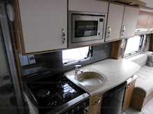 Swift Conqueror 2013 53011