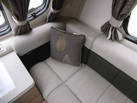 Swift Conqueror 570 - U753