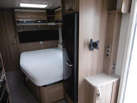Swift Conqueror 570 - U753
