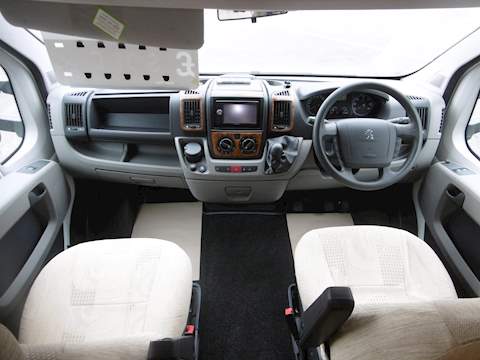 Peugeot Elddis Firestorm 120 - U798