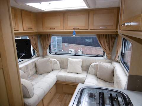 Peugeot Elddis Firestorm 120 - U798