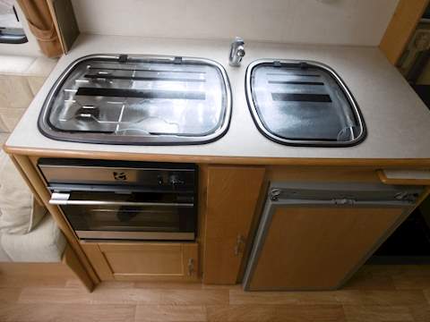 Peugeot Elddis Firestorm 120 - U798