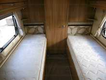 Swift Signature 2013 564 SR T38