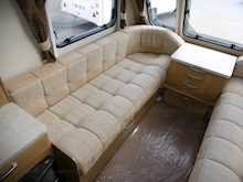 Swift Corniche 2011 15'26