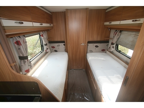 Swift Challenger 2014 565SE - Large 6
