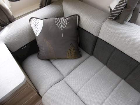 Swift Conqueror 560 - U925