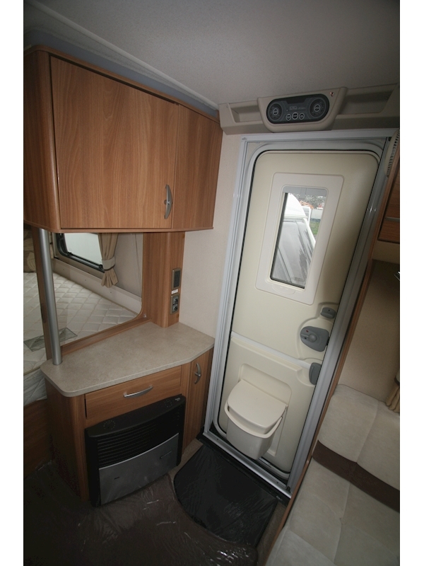 Swift Challenger 2011 570 - Large 4