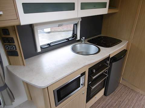 Elddis Avante Club 372 - U961