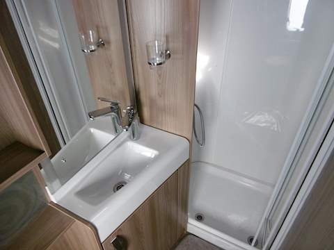 Swift Conqueror 630 - U971