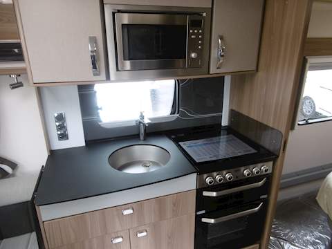 Swift Conqueror 580 - U992